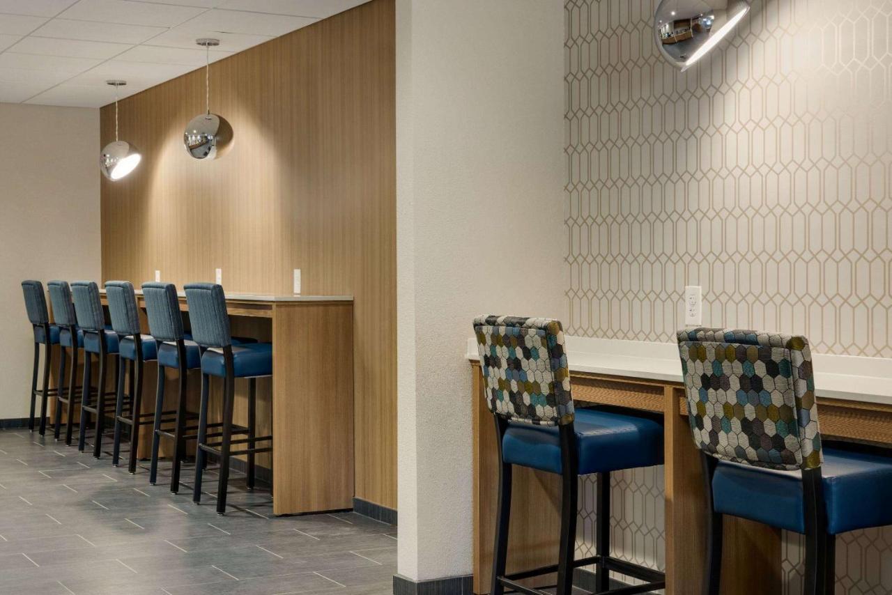 Microtel Inn & Suites By Wyndham Gambrills Odenton Buitenkant foto
