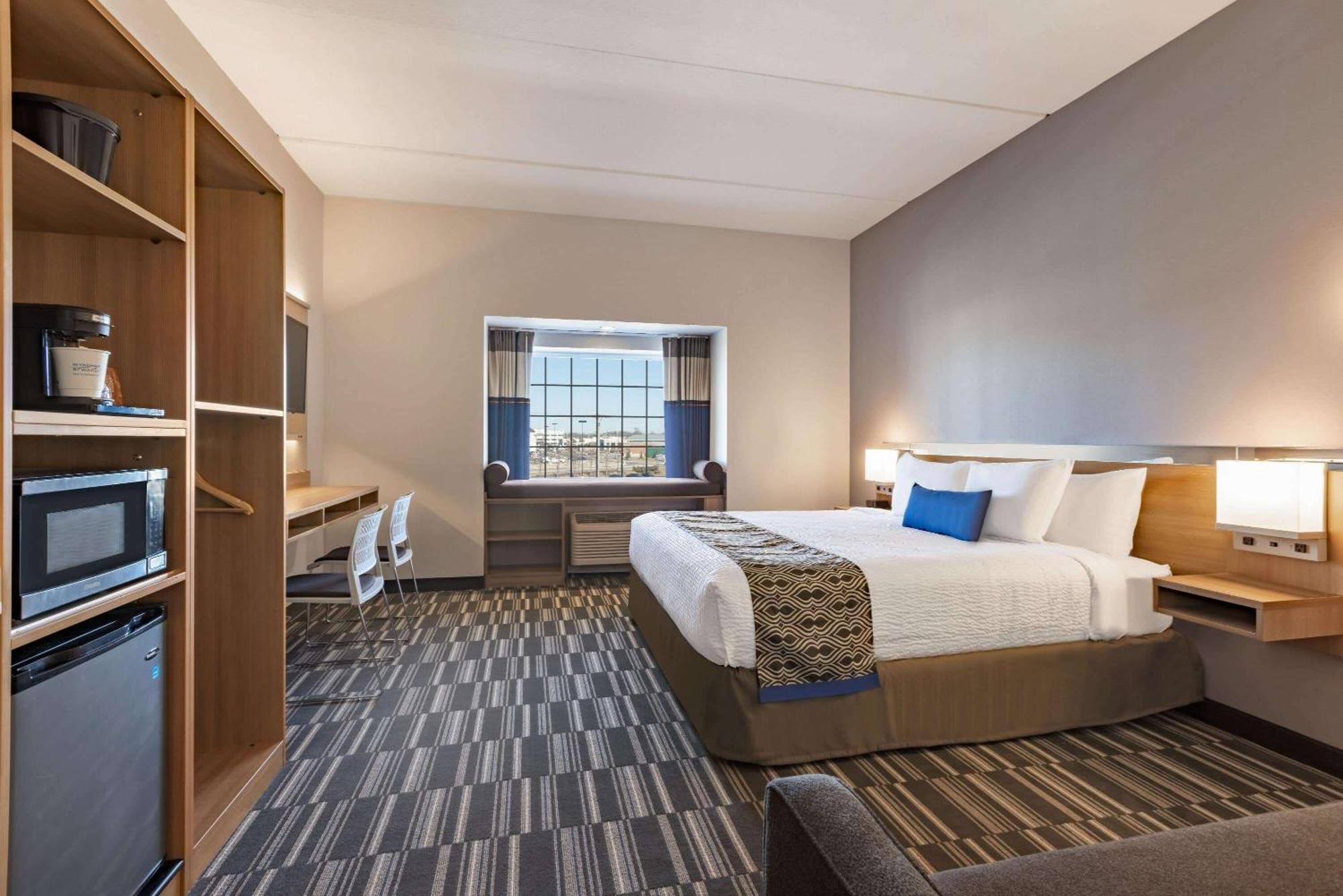 Microtel Inn & Suites By Wyndham Gambrills Odenton Buitenkant foto